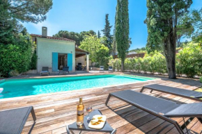 Splendid typical house with pool and large garden in St Tropez - Welkeys